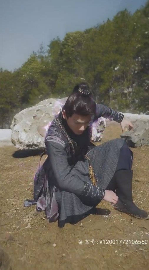 下山后，绝世美女非要拜我为师 第12集