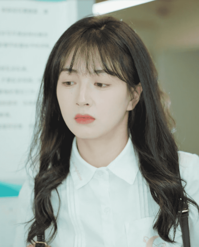 穿书后我决定抱反派大腿 第01集